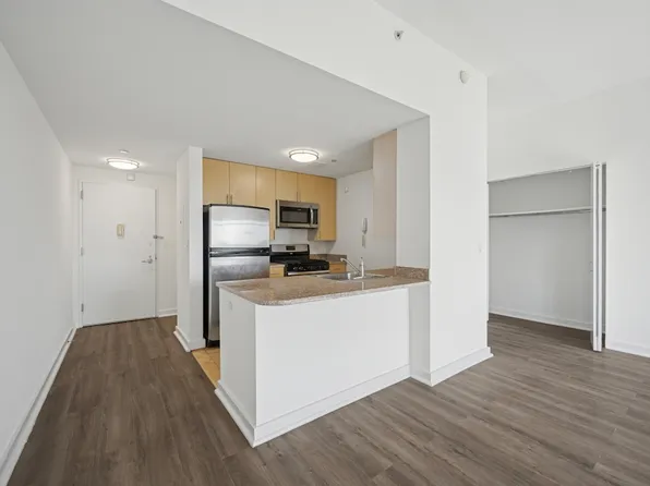 153-30 89th Avenue image 1 of 21