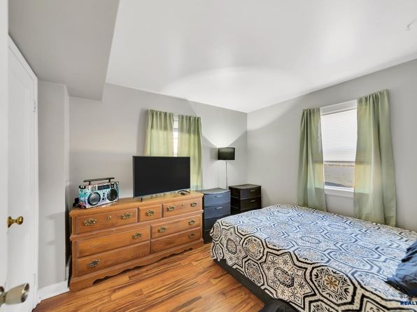 rapid-city-south-dakota-218888852 picture