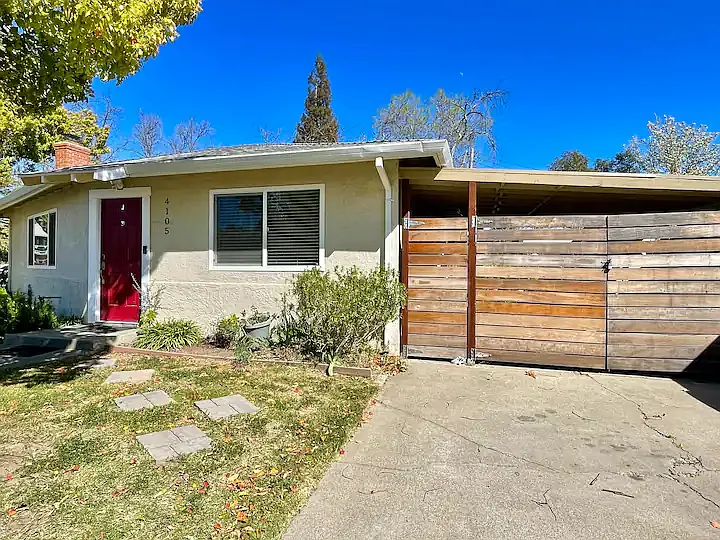 4105 Lotus Ave — Photo 2