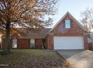 817 Cedar Trace Cir, Hernando, MS 38632