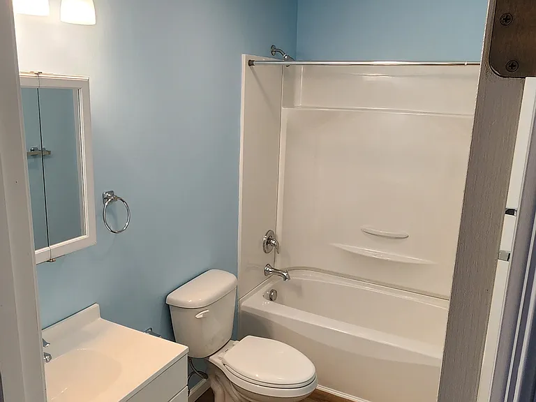 407 Maryland Ave — Photo 15