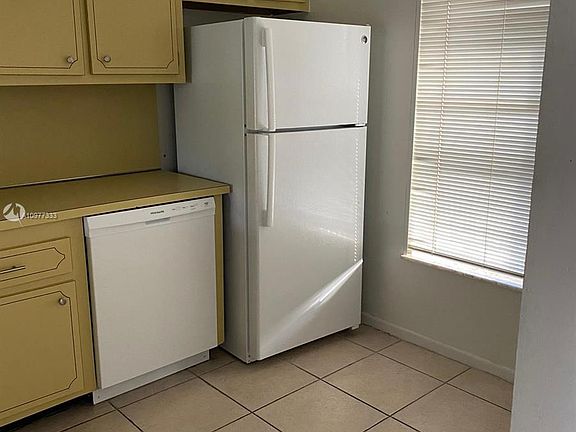 5th image of 6091 NW 61st Ave APT 204