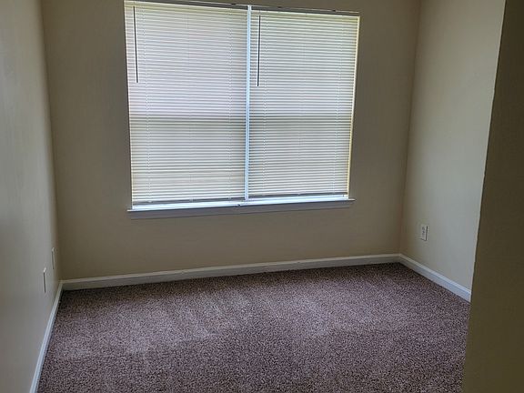 3rd image of 7312 Wagon Wheel Ct