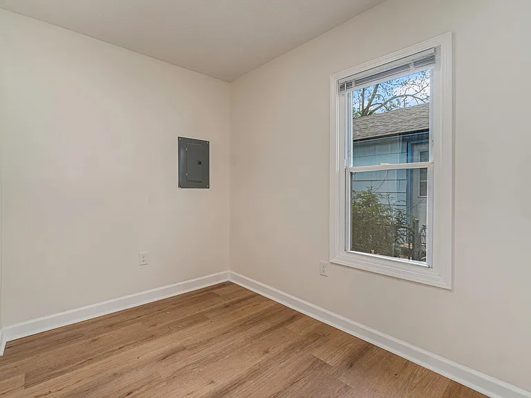 840 S Hardy Ave — Photo 16