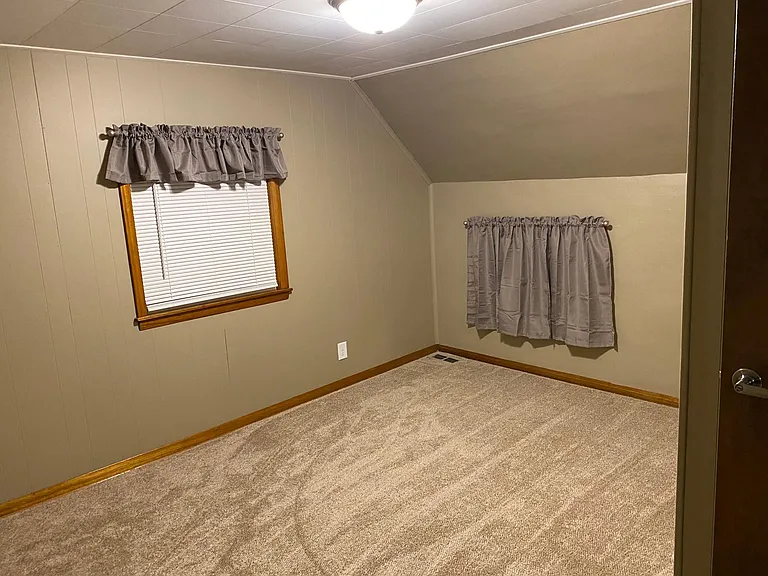 310 W Edgington St — Photo 10