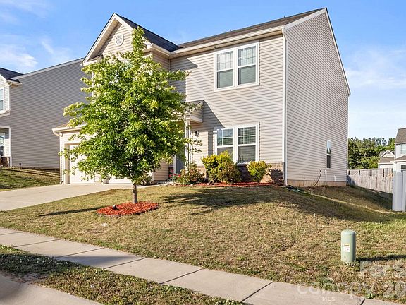 3rd image of 5153 Meanna Dr