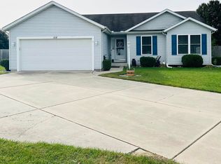 108 Pine Trace Ct, North Liberty, IN 46554
