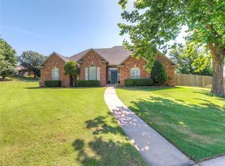 108 N Clayton Rd, Edmond, OK 73034
