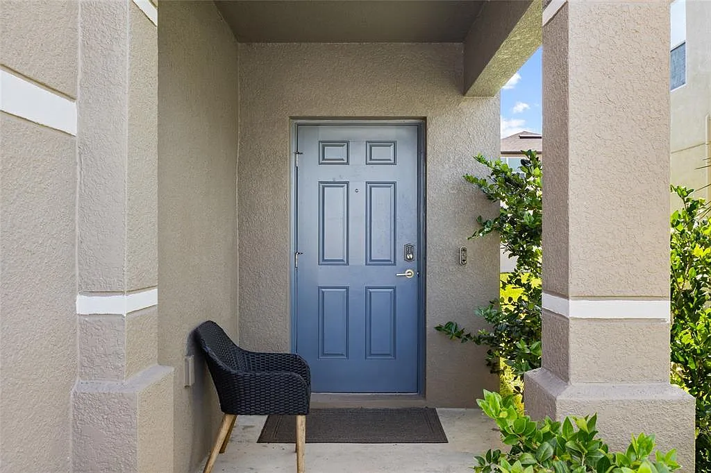 4 bed, 2.5 bath, 1764 sqft, $2,500 — Photo 4