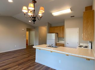 626 Pearl Pl APT B, Diamond Springs, CA 95619