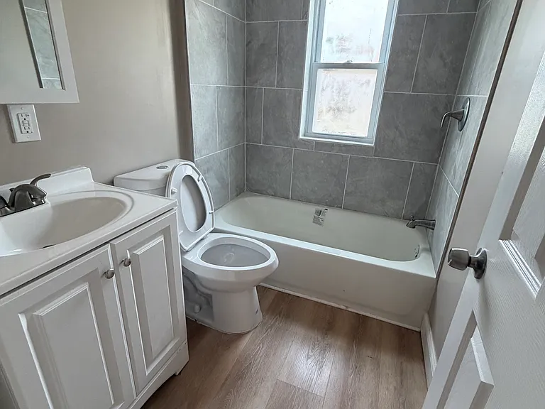 3787 Polk St — Photo 5