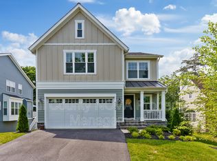 8126 Fort Hunt Rd, Alexandria, VA 22308