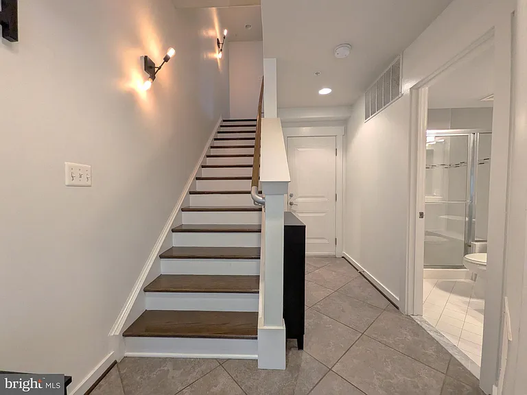 22447 Verde Gate Ter — Photo 5