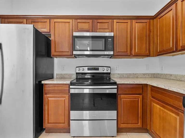 3520 San Jacinto Cir — Photo 10