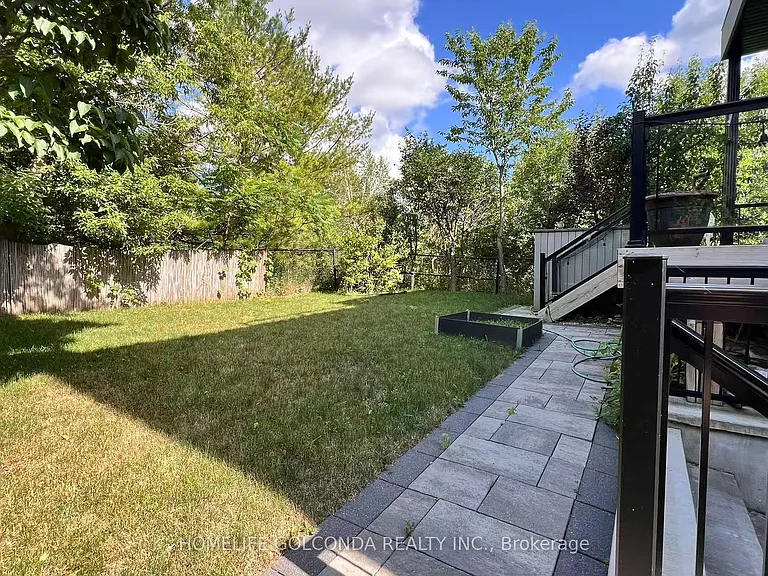 145 English Oak Dr — Photo 37