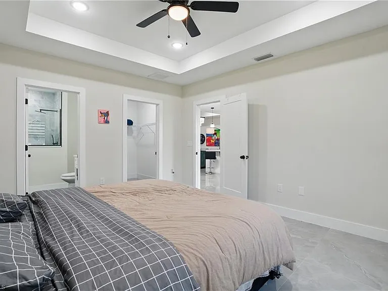 1011 & 1013 Abrams Blvd — Photo 13