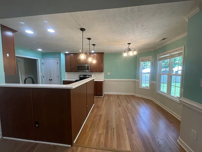 404 Windover Dr — Photo 9