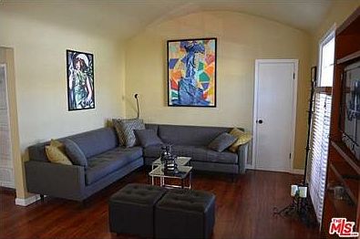 3rd image of 7312 Waring Ave