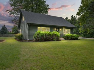 40W897 Brown Rd, St Charles, IL 60175