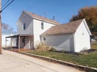 107 N Canal St, Newark, IL 60541