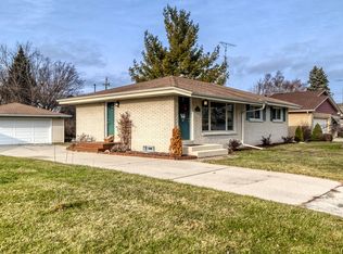 3200 Wheelock Dr, Racine, WI 53405