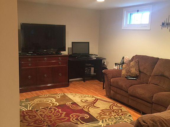 5th image of 173 Caswell Ave