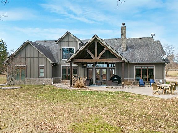 3rd image of 1026 Iron Bridge Rd