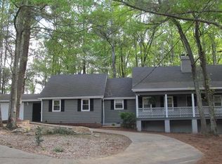 3290 Bluebonnet Trl, College park, GA 30349