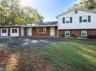2410 Emmanuel Ct, Huntingtown, MD 20639