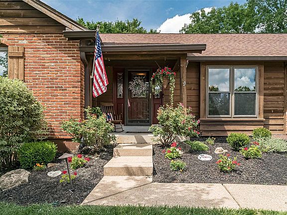4th image of 1427 Dietrich Oaks Dr