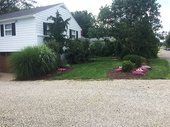 3rd image of 10 Garfield Ave