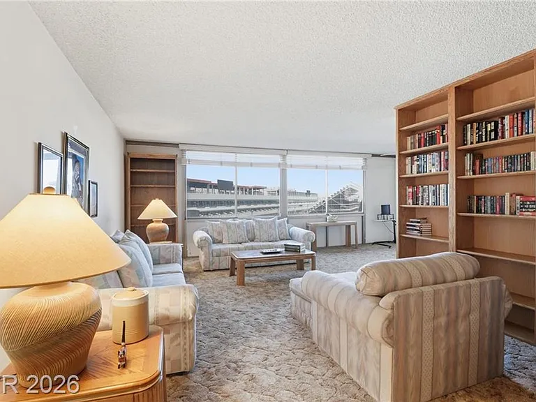 205 E Harmon Ave #508 — Photo 4