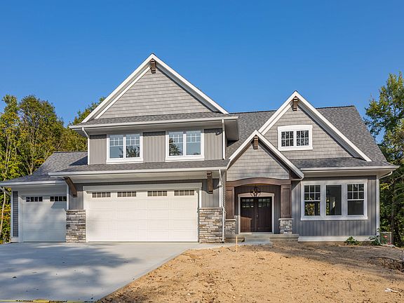3rd image of 5265 Blakely Dr NE