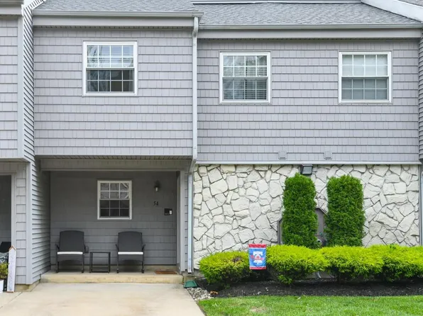 54 Harbor Dr, Hammonton, NJ 08037