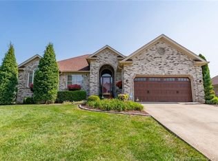 2829 Sandalwood Dr, New Albany, IN