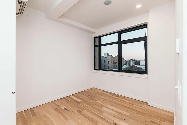 Rented by Nooklyn NYC LLC | media 61