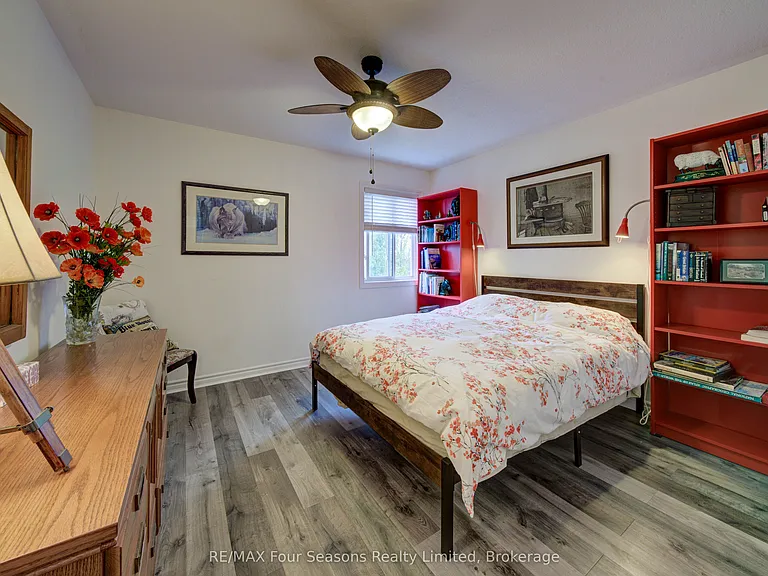 9 Brooke Ave — Photo 37