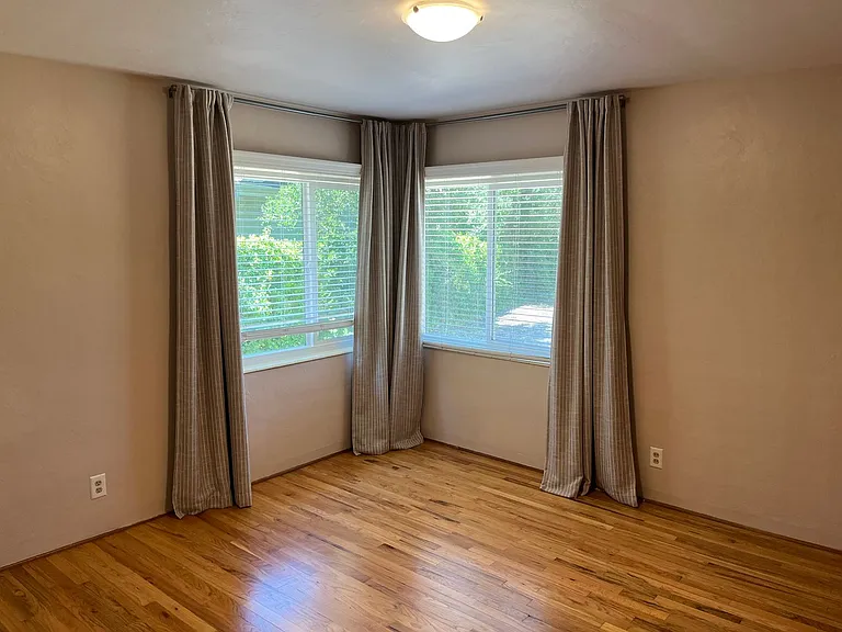 16841 Leroy Ave — Photo 23