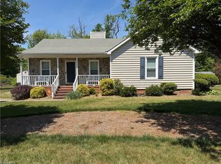 2116 Tealwood Dr, Greensboro, NC 27407