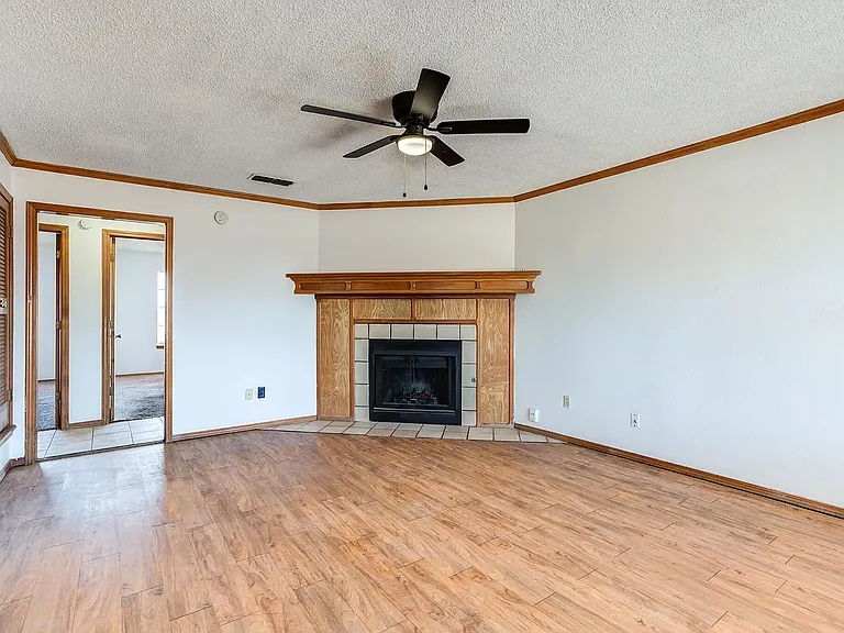 7405 Waco Ave #D — Photo 3