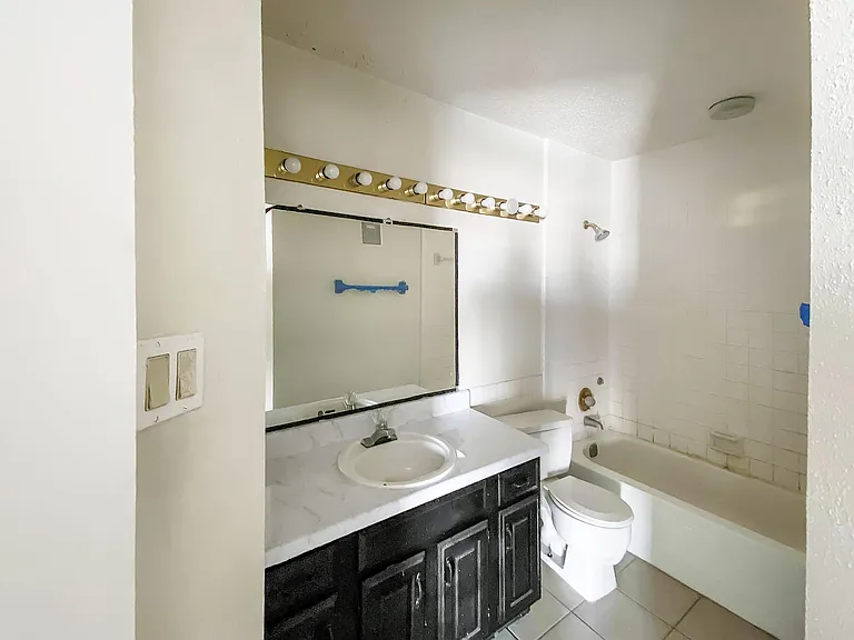2826 S Bartell Dr #F38 — Photo 6