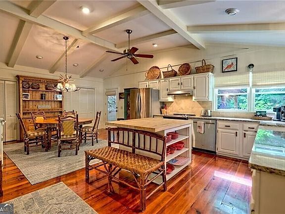 5th image of 768 Wexford Way