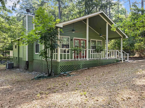 149 Primrose Path, Holly Lake Ranch, TX 75765