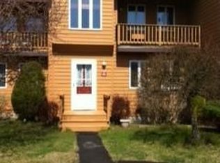 14 Glenwood Townhouse Rd, Round Top, NY 12473