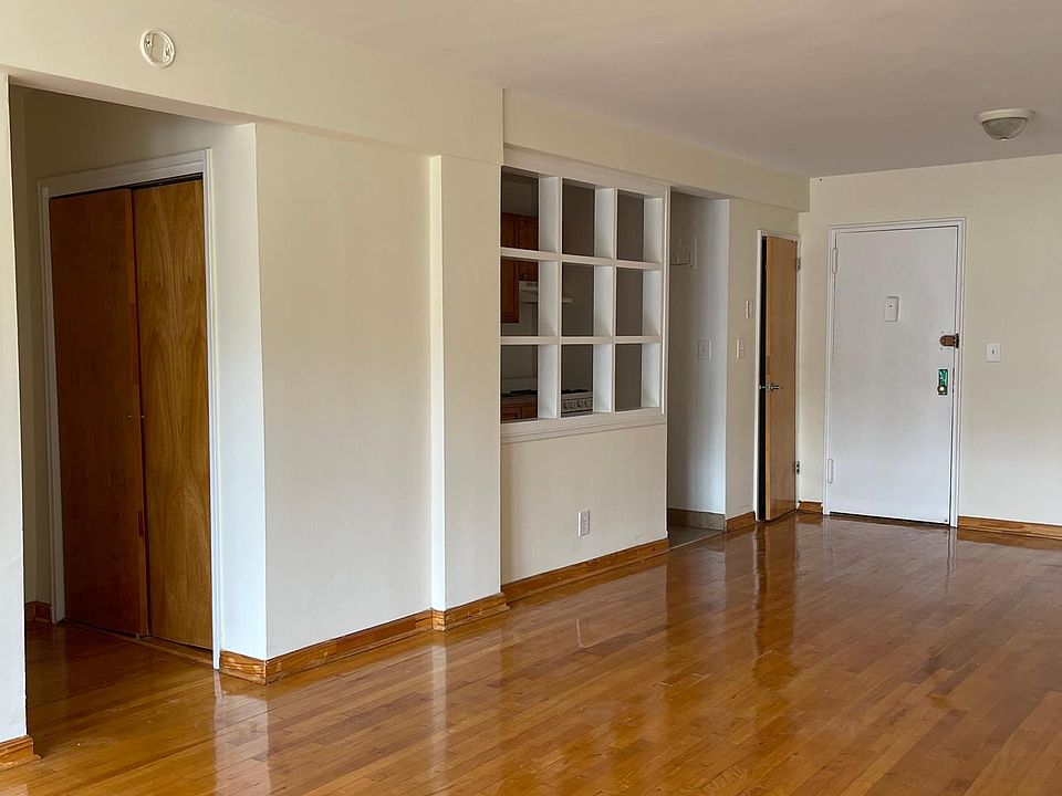 1st image of 272 N Broadway #7F