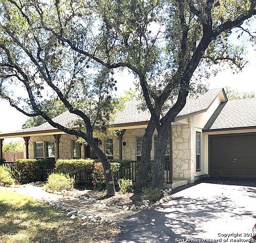 1st image of 209 Glenn Oaks Dr