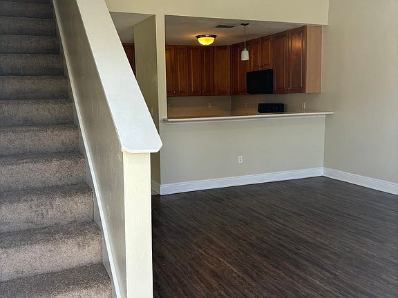 2nd image of 3377 Sawtooth Dr