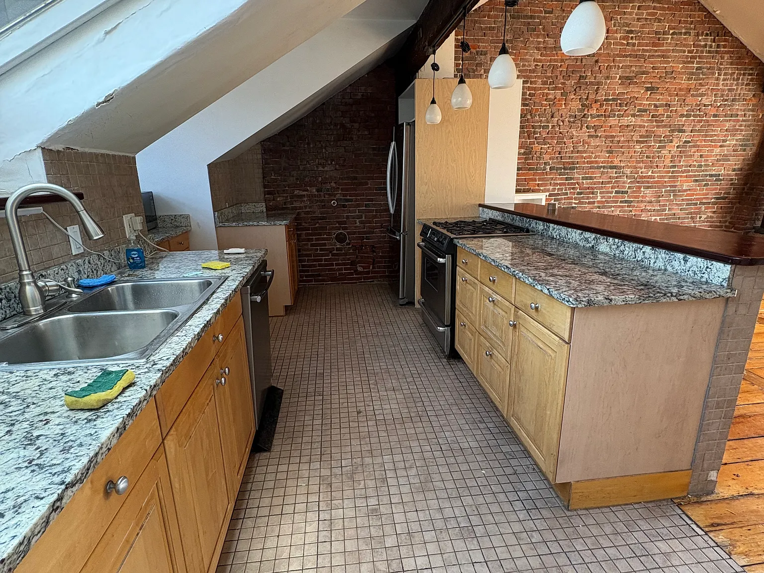 601 Tremont St — Photo 4
