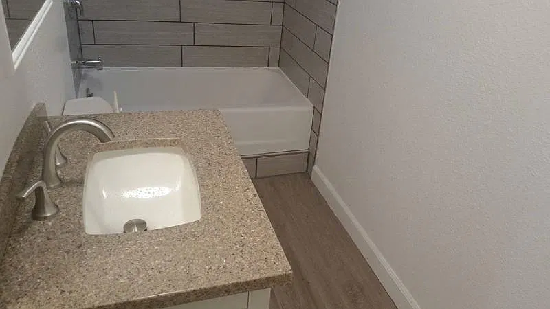2 bed, 1.5 bath, $1,395 — Photo 4