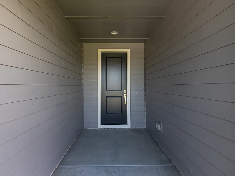 8933 W Tamworth Dr — Photo 4
